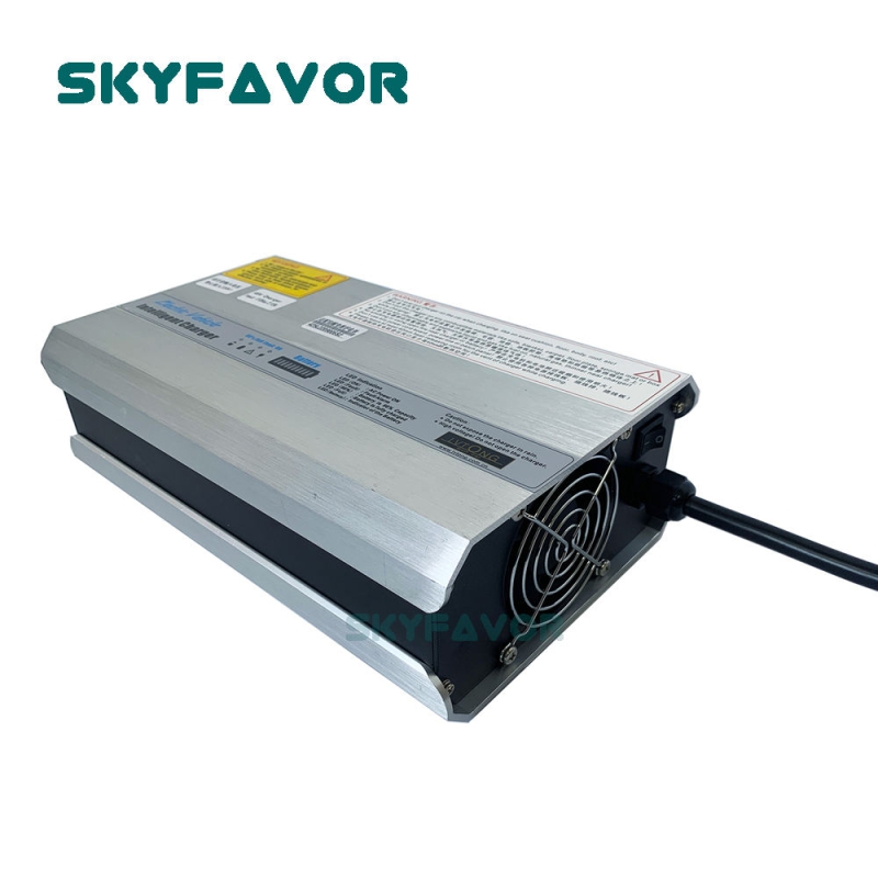 Maintenance Free Lead Acid Battery Charger 48V 25A Golf Cart Charger Y60 Connector for 48 Volt Tour Bus Car Electric Vehicle