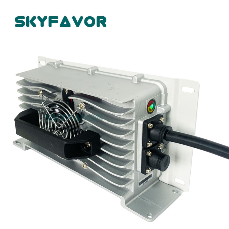 Custom Professional 48V Solar Battery Charger 48V 25A Outdoor IP65 Dustproof Waterproof Automatic Smart Power Battery Charger